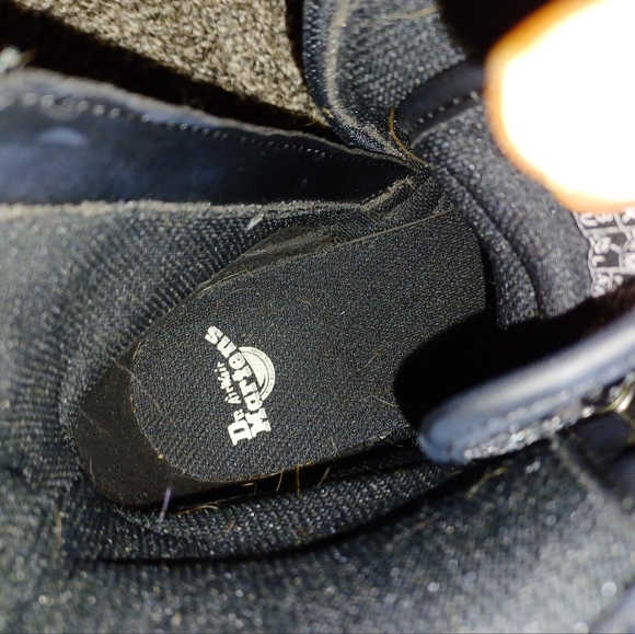 Dr Martin boots - Picture 3 of 4